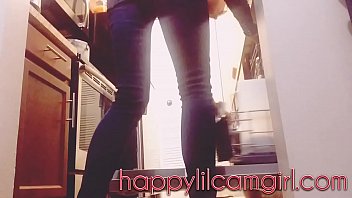 rachel cleans the kitchen nude video