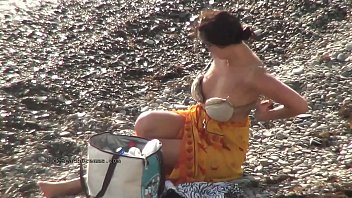 voyeur young pelvic naked cabin beach