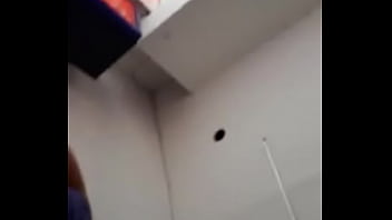 ricas panochas bajo la falda