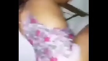 mi tia toma y se deja coger