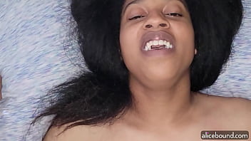 guy eats creampied shemale