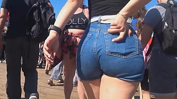 candid big ass groped public