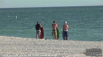 naked gay men shitty at the beach