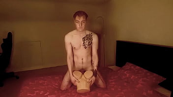 son sneaks into moms room at night and cums in side her pussy