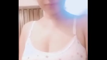 drunk gf shows boobs
