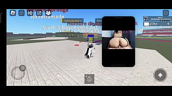 naked man playing sex while watching