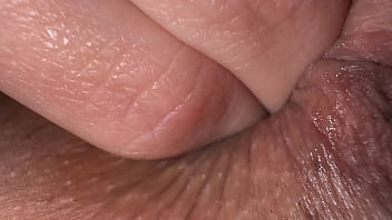 free up close uncensored porn woman ass fingering and shitting