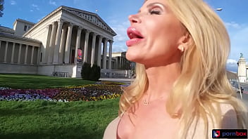 amature milf victoria