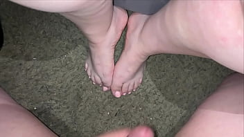 sexy feet quick cum