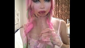 fingering and playing with step cousin clit
